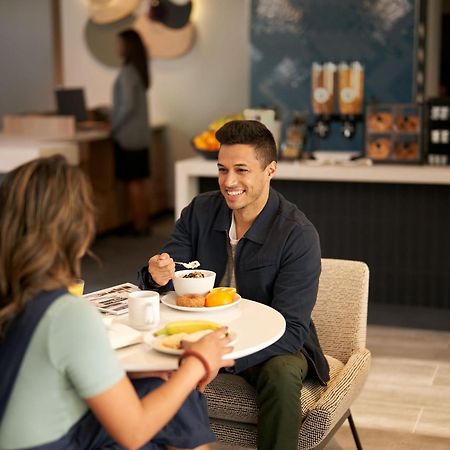 Atwell Suites - Denver Airport Tower Road By Ihg ภายนอก รูปภาพ