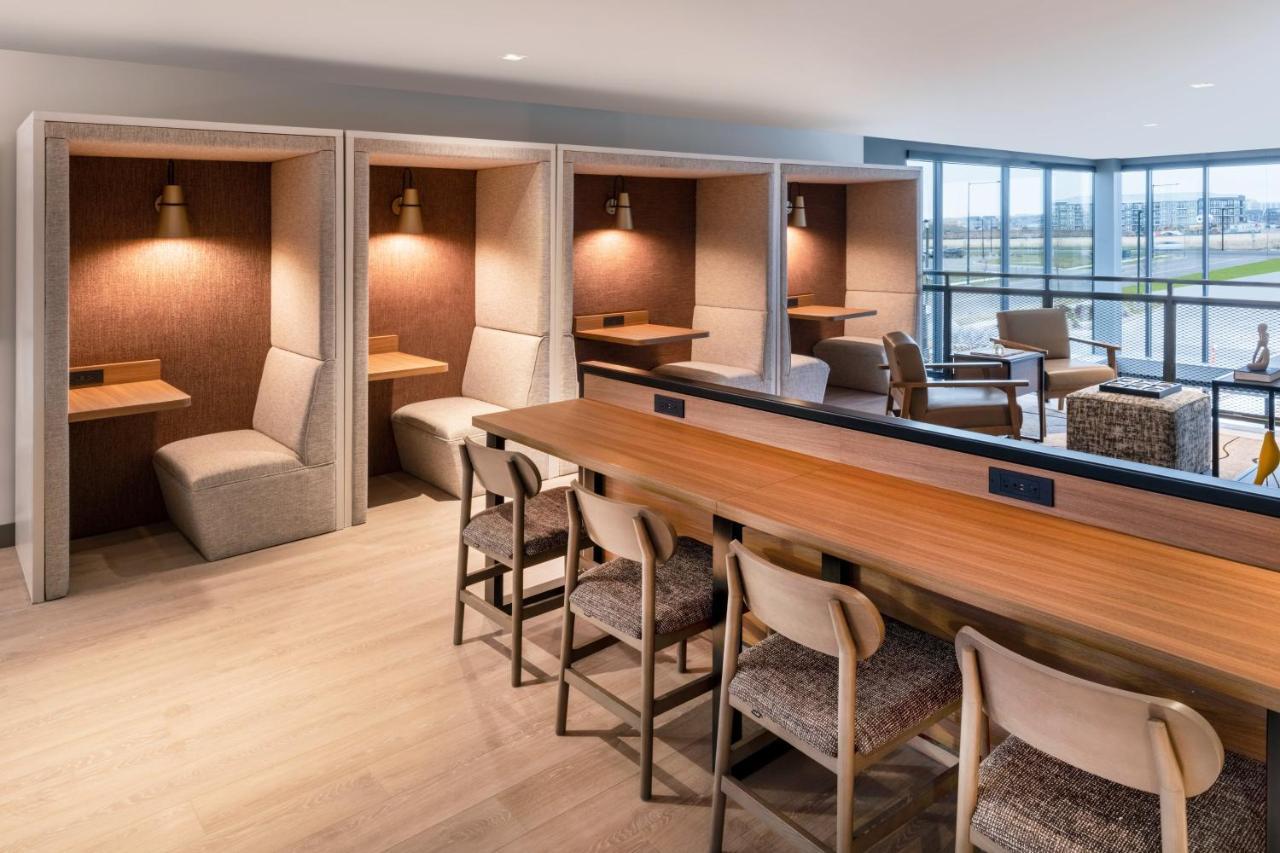 Atwell Suites - Denver Airport Tower Road By Ihg ภายนอก รูปภาพ