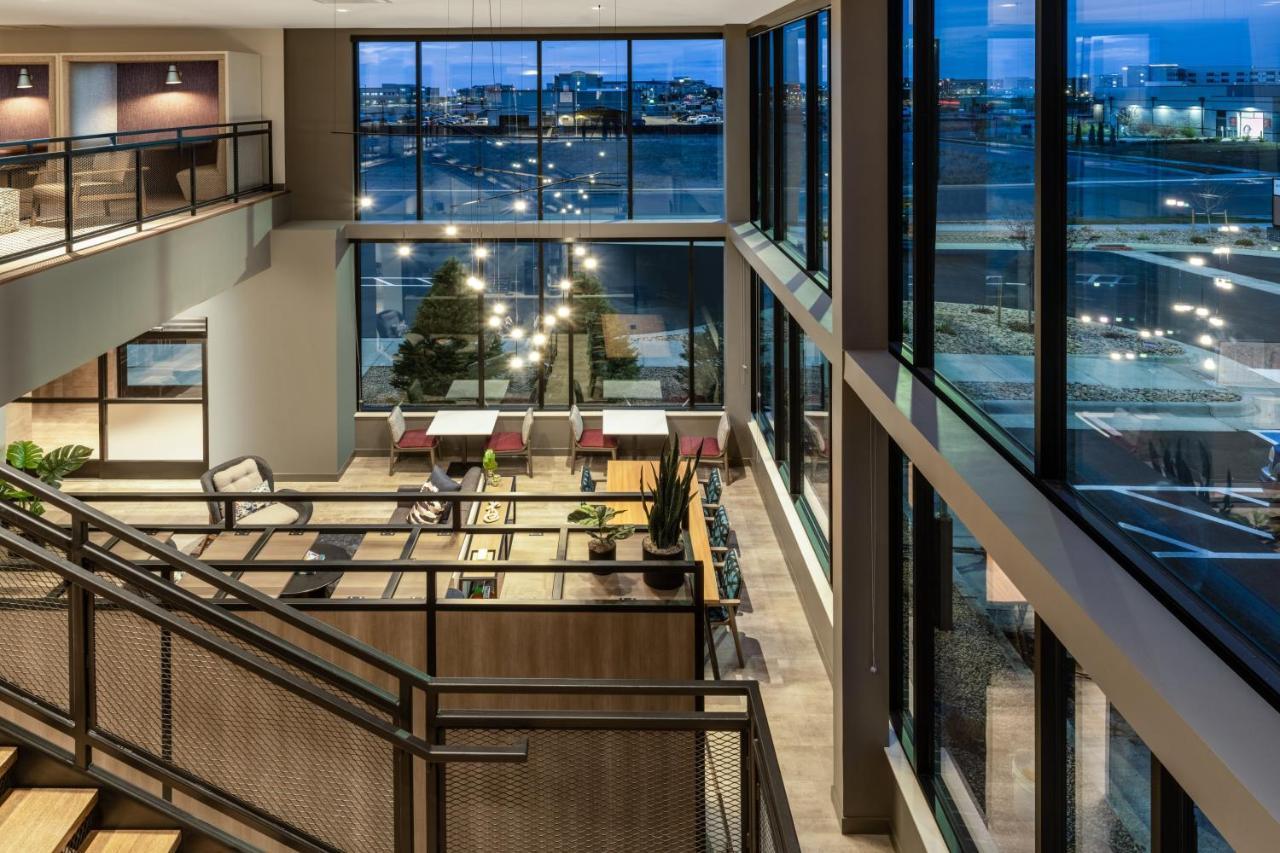 Atwell Suites - Denver Airport Tower Road By Ihg ภายนอก รูปภาพ