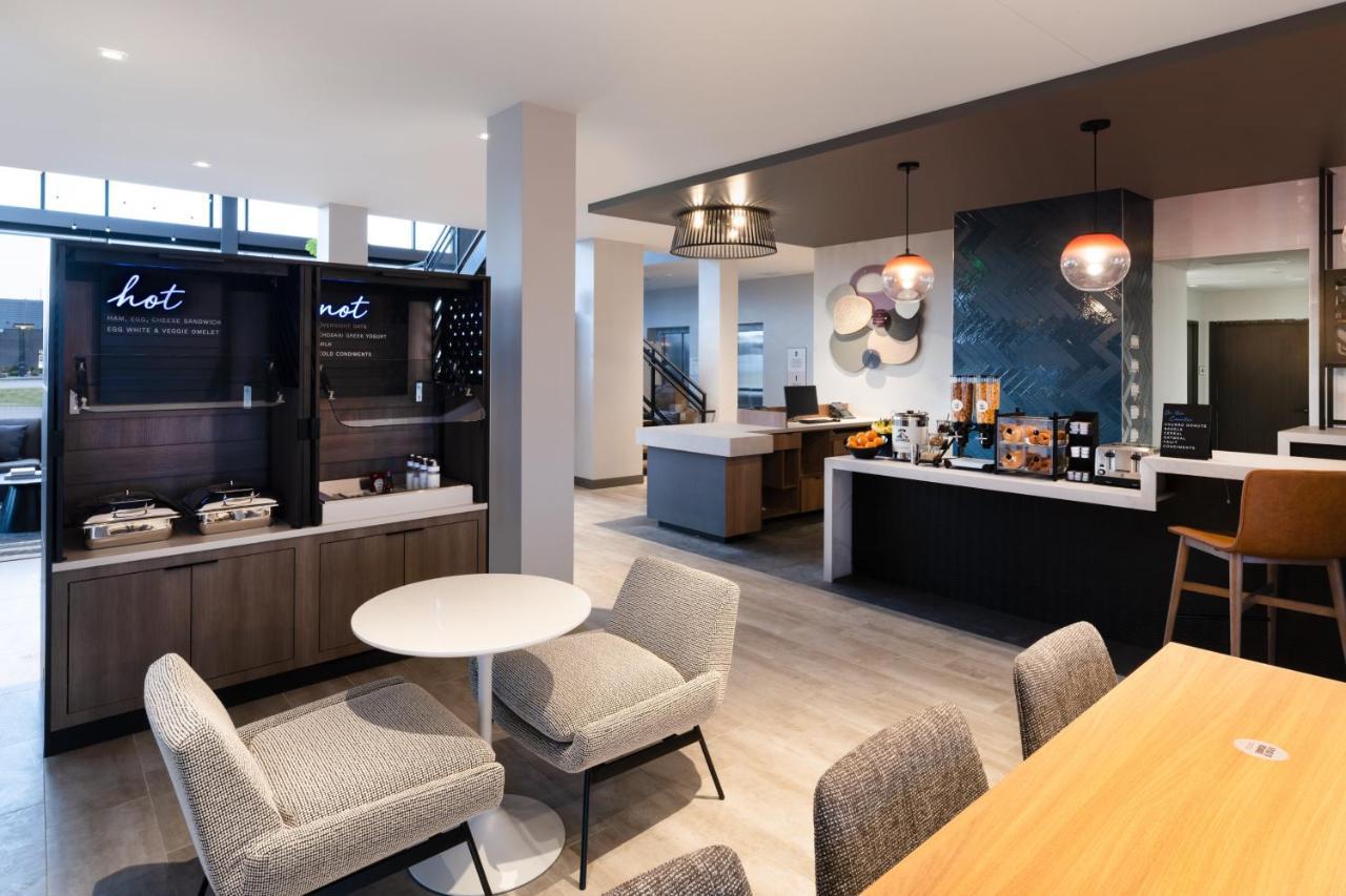 Atwell Suites - Denver Airport Tower Road By Ihg ภายนอก รูปภาพ