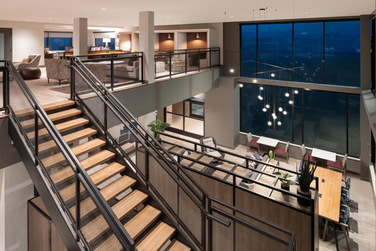 Atwell Suites - Denver Airport Tower Road By Ihg ภายนอก รูปภาพ
